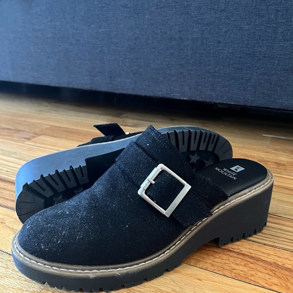 White Mountain Black Mules with Buckle
